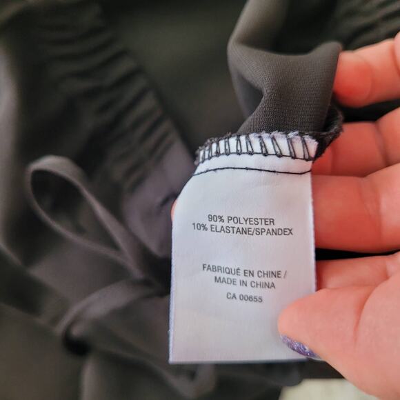 Reitmans Women's Black Pull On‎ Trouser Pants. Size 11 - Picture 5 of 7